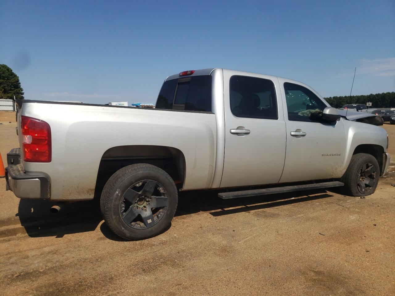 CHEVROLET SILVERADO 2010 silver crew pic flexible fuel 3GCRCTE07AG266783 photo #4