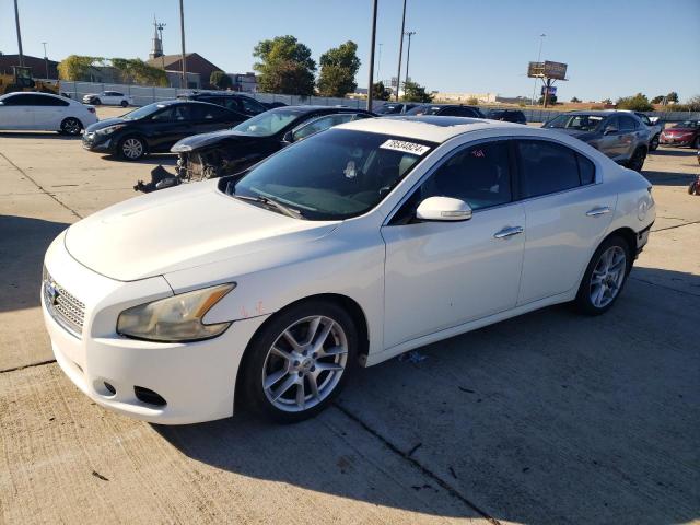 NISSAN MAXIMA S