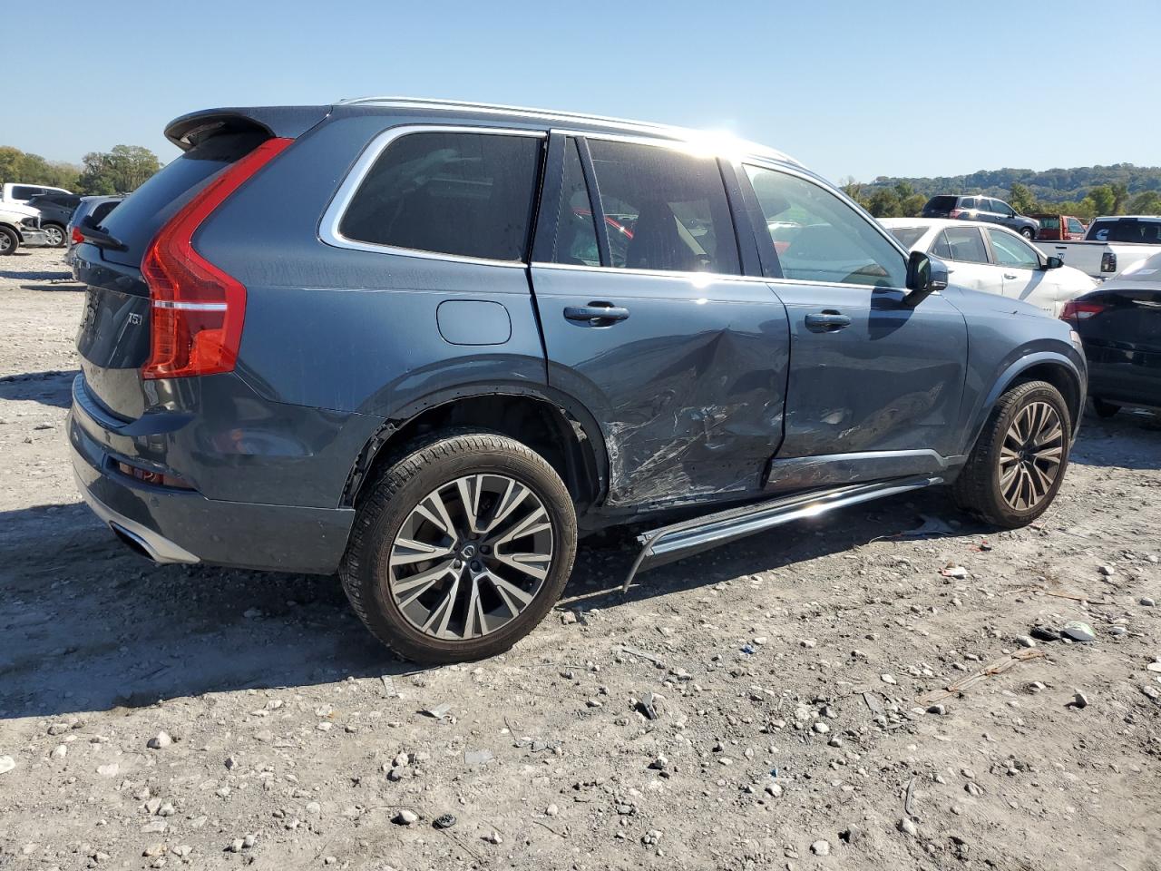 Lot #2995882493 2020 VOLVO XC90 T5 MO