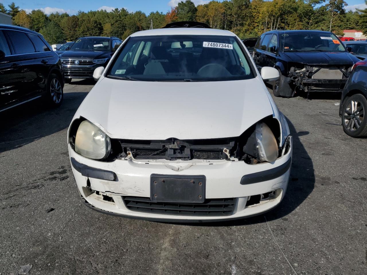 Lot #2935607097 2008 VOLKSWAGEN RABBIT