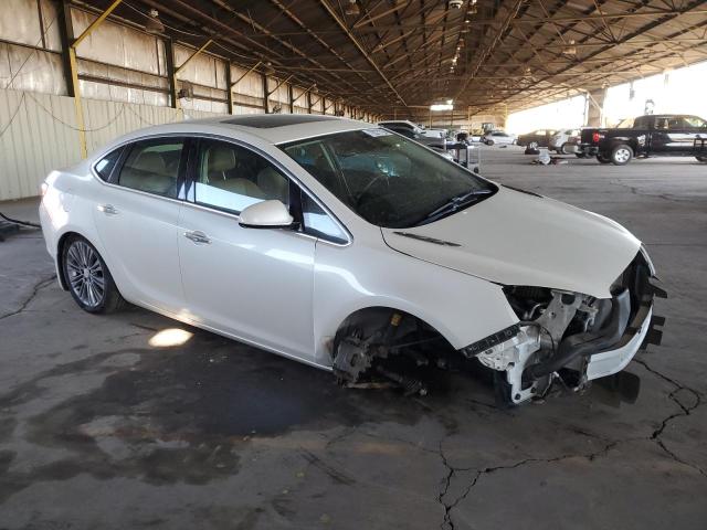 VIN 1G4PS5SK8D4256093 2013 Buick Verano no.4