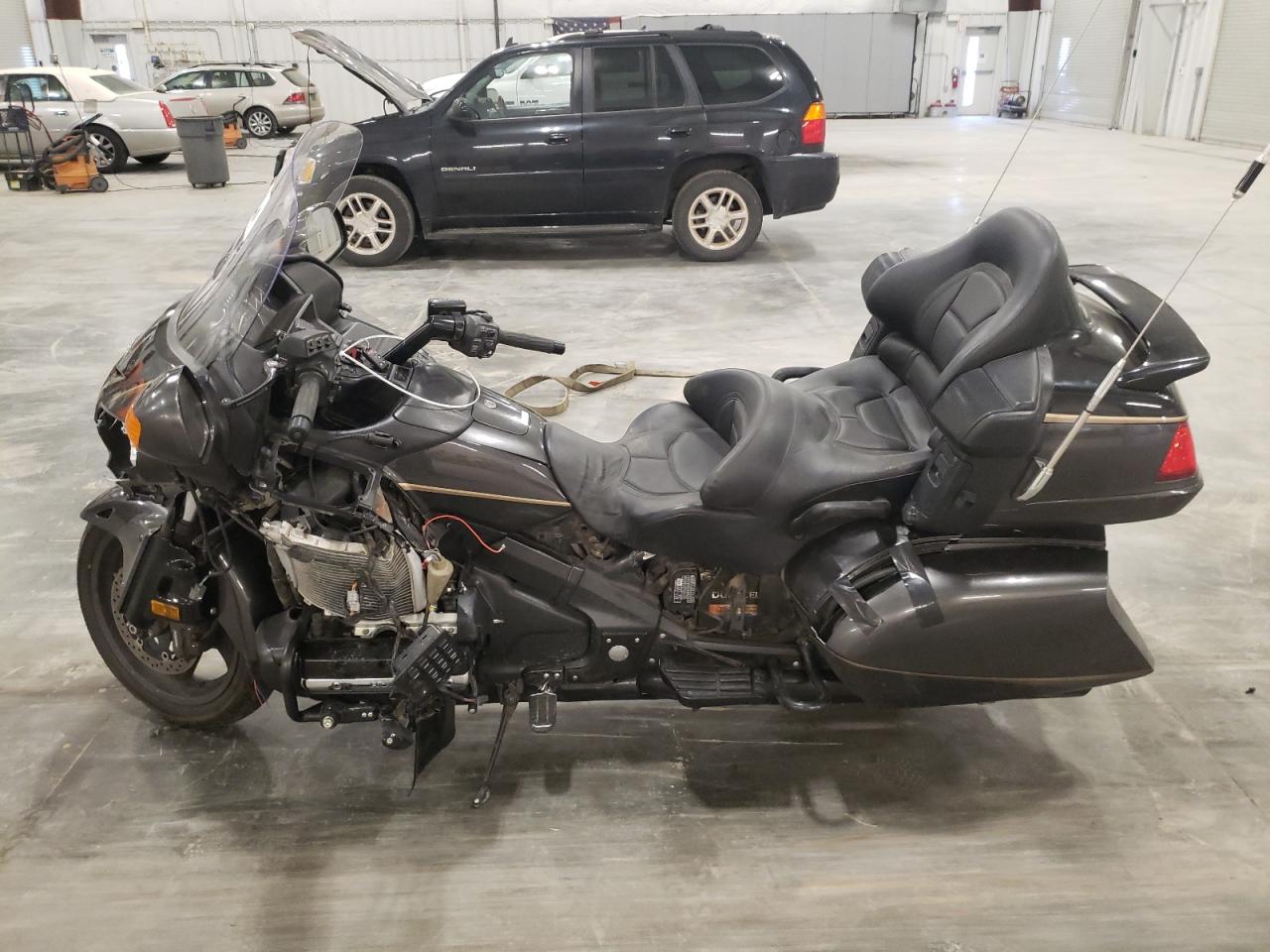 Lot #2993909314 2016 HONDA GL1800