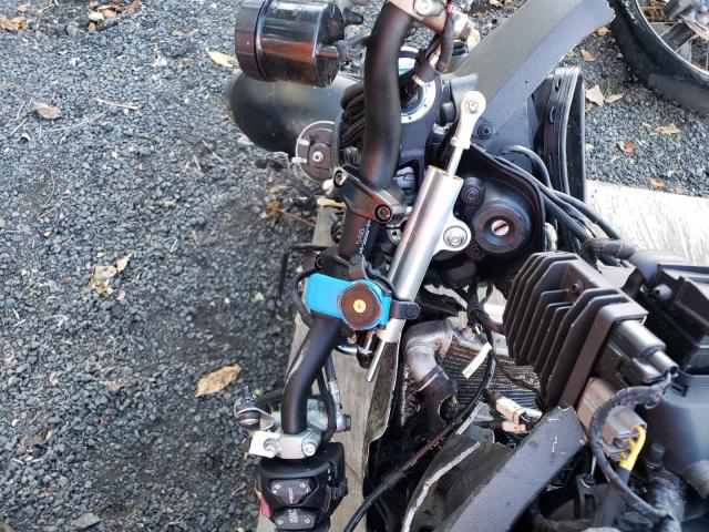 2021 DUCATI STREETFIGH ZDMFAKNW8MB006028