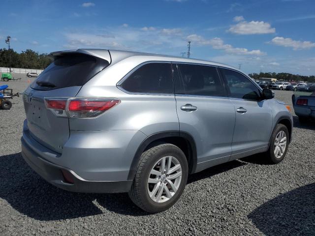 VIN 5TDZARFH6ES007447 2014 Toyota Highlander, LE no.3