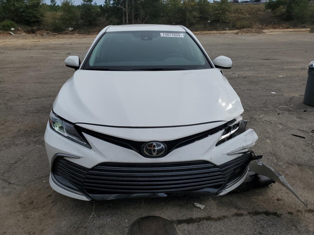 Lot #2976966647 2023 TOYOTA CAMRY LE