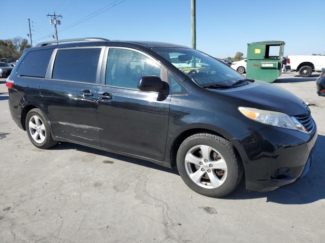 VIN 5TDKK3DC0FS573916 2015 Toyota Sienna, LE no.4