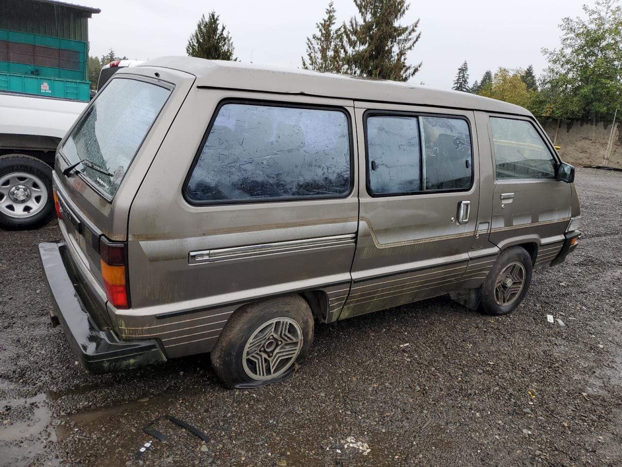 Lot #2890893835 1986 TOYOTA VAN WAGON