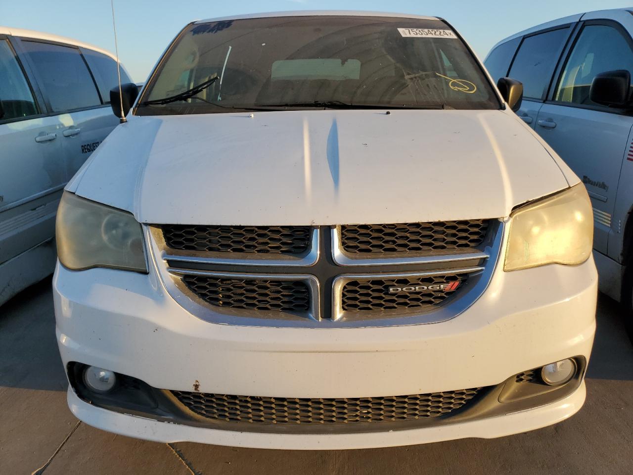 Lot #2925443438 2017 DODGE GRAND CARA