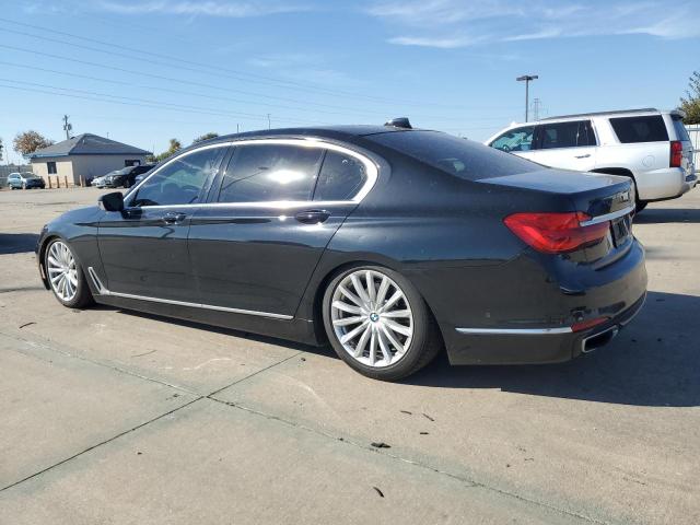 VIN WBA7E2C55HG739142 2017 BMW 7 SERIES no.2