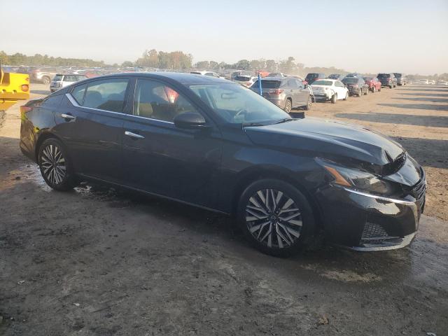 VIN 1N4BL4DV7RN301903 2024 Nissan Altima, SV no.4