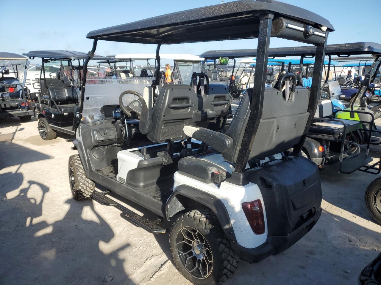 HDK GOLF CART 2023 white   7MZHFB1B0PC001696 photo #4