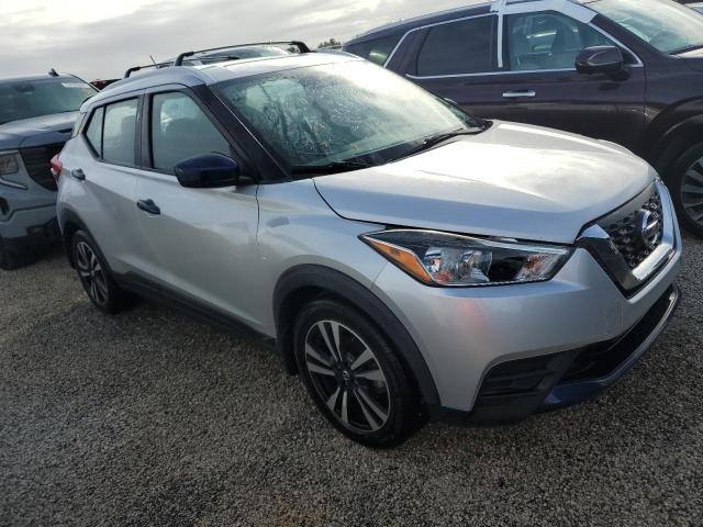 VIN 3N1CP5CU9JL509130 2018 Nissan Kicks, S no.4