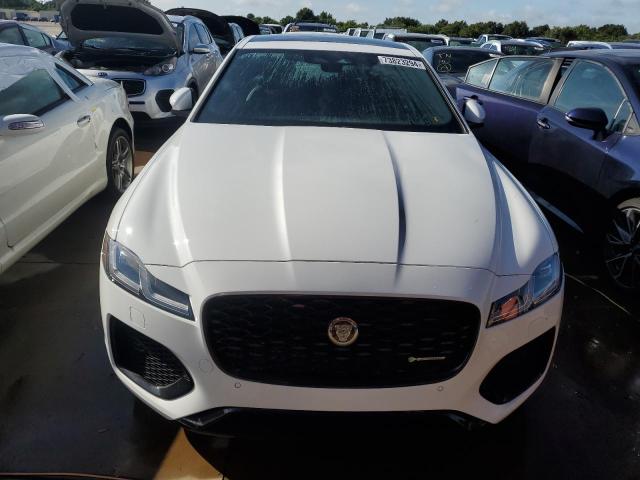 VIN SAJBL4GXXNCY91125 2022 Jaguar XF, R-Dynamic Se no.5