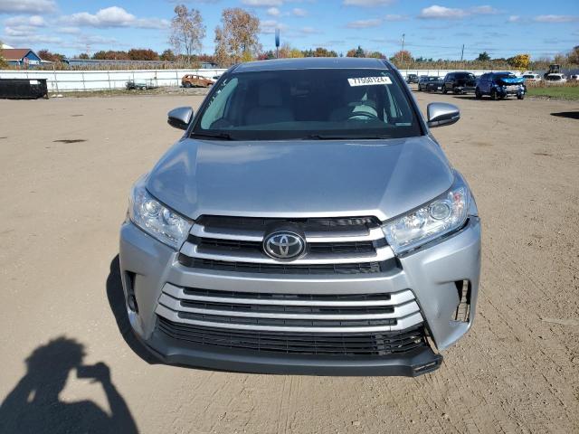 VIN 5TDZARFH5KS061110 2019 Toyota Highlander, LE no.5