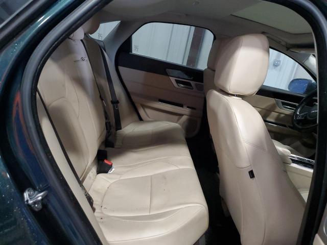 2016 JAGUAR XF PREMIUM SAJBD4BV4GCY08178