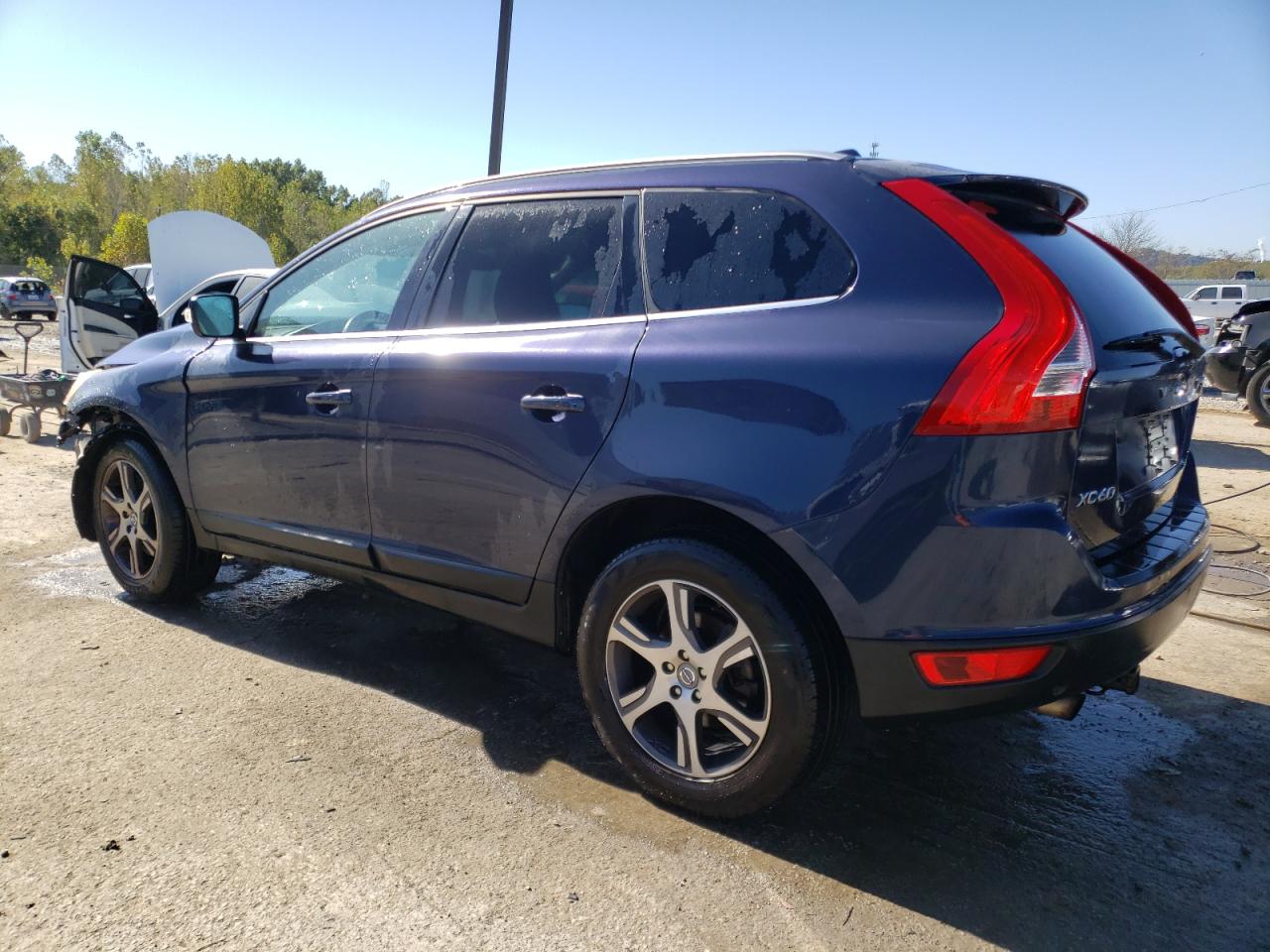 Lot #2940786406 2013 VOLVO XC60 3.2