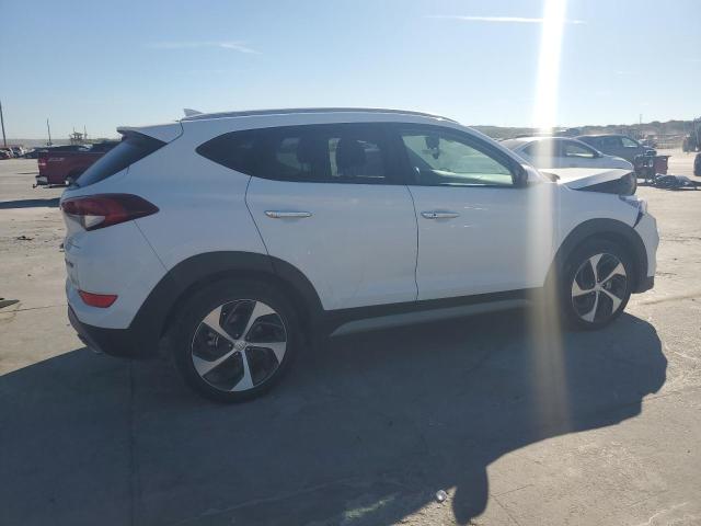 HYUNDAI TUCSON VAL 2018 white  gas KM8J33A28JU693242 photo #4