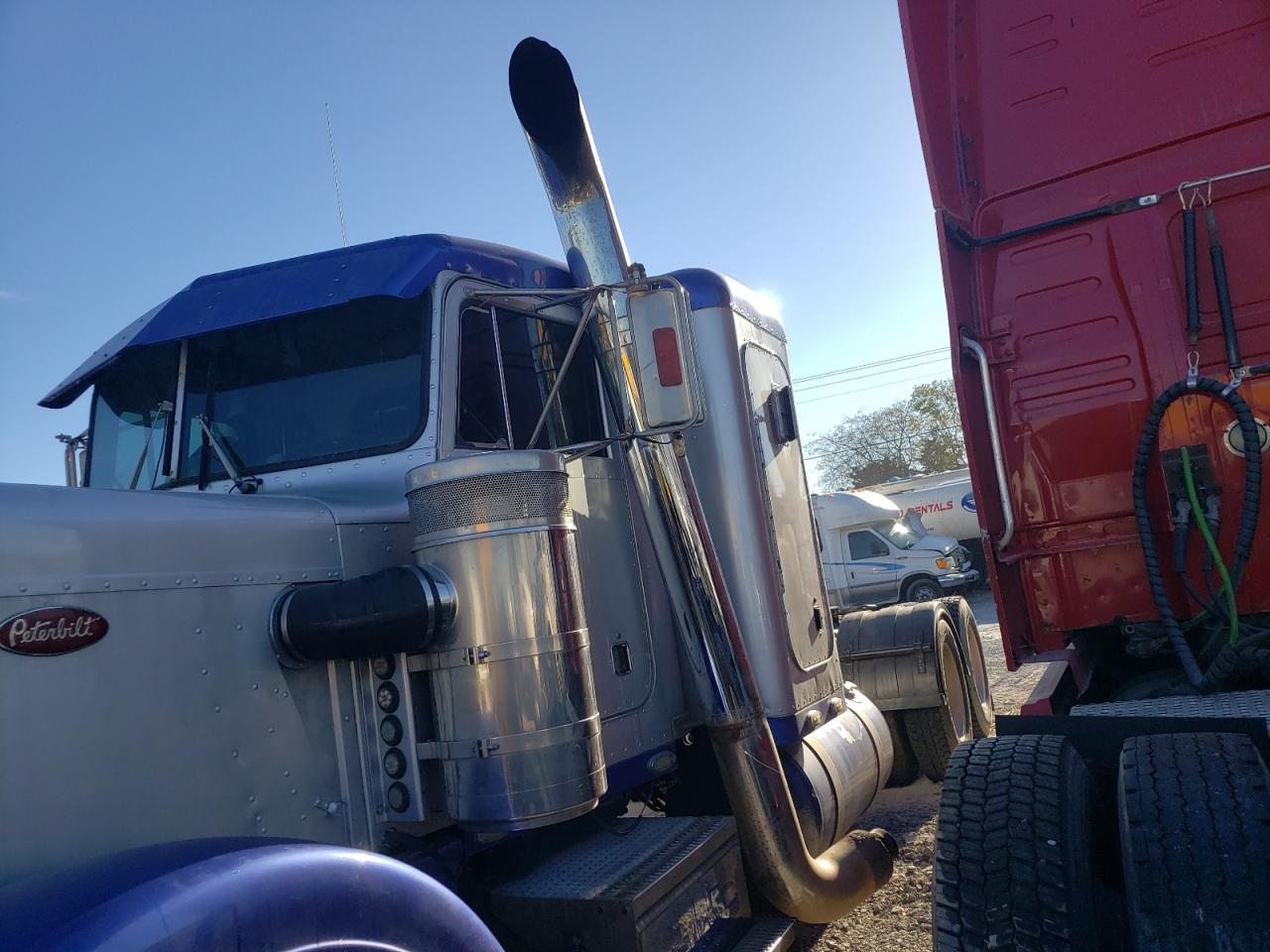 Lot #3021046246 1987 PETERBILT 359