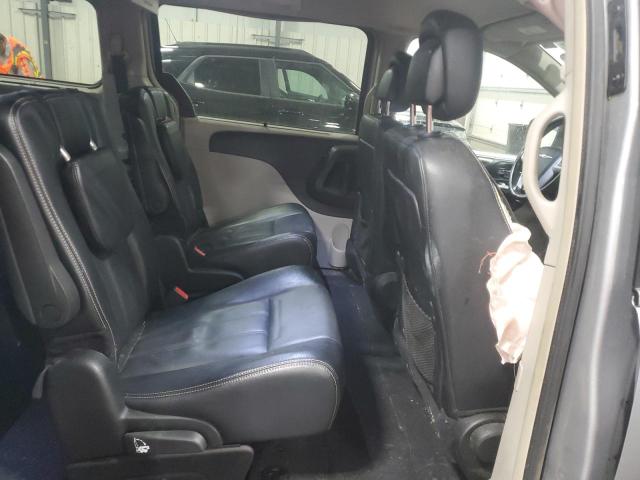 2015 CHRYSLER TOWN & COU - 2C4RC1BG5FR628696