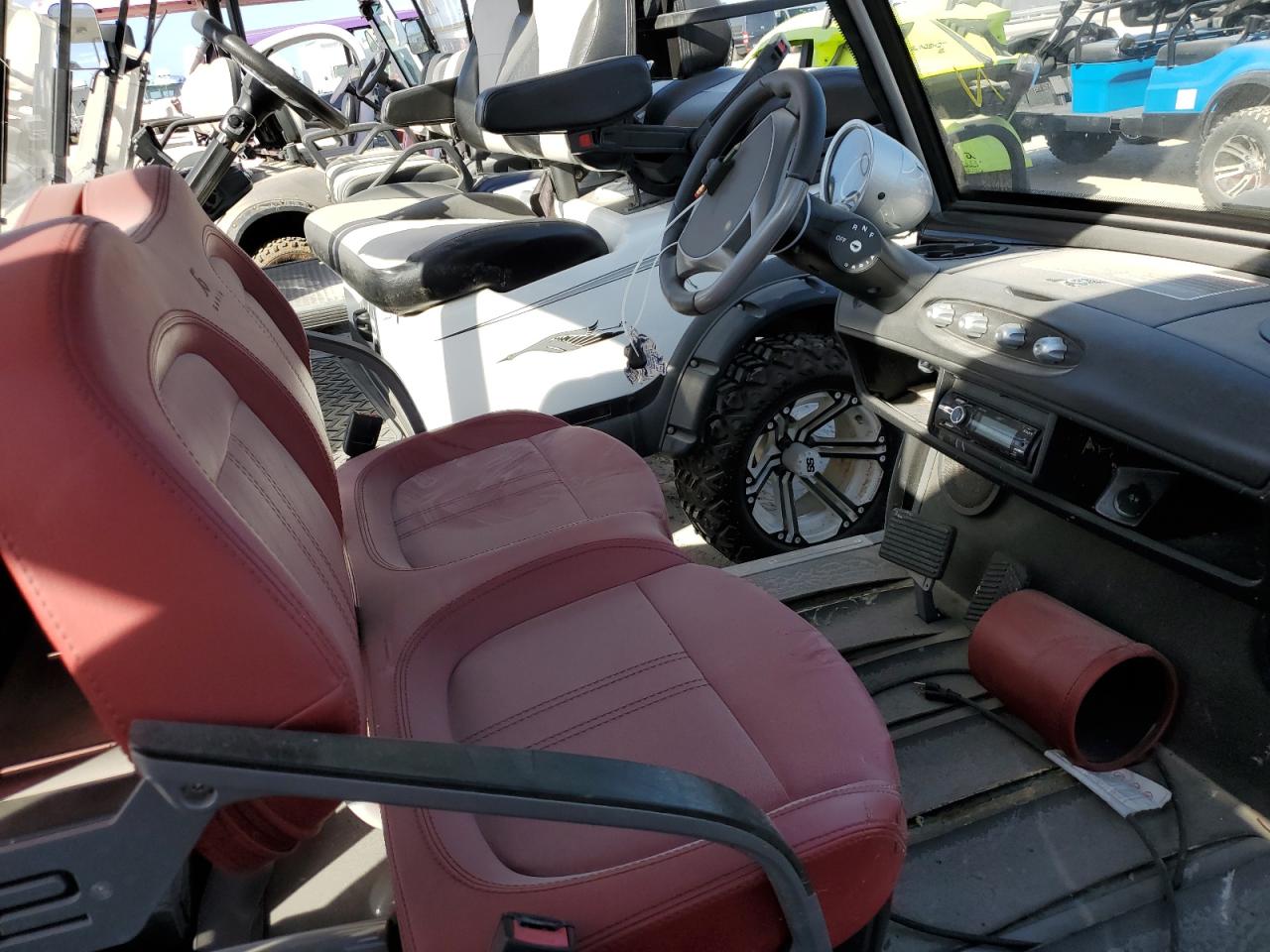 Lot #3029726675 2011 GARI GOLF CART