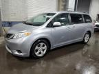 TOYOTA SIENNA LE снимка