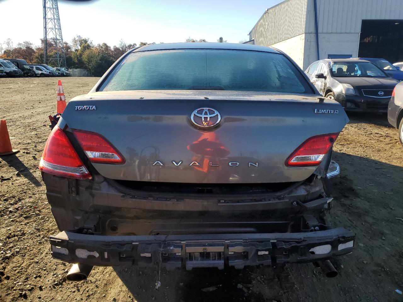 Lot #2989242636 2006 TOYOTA AVALON XL