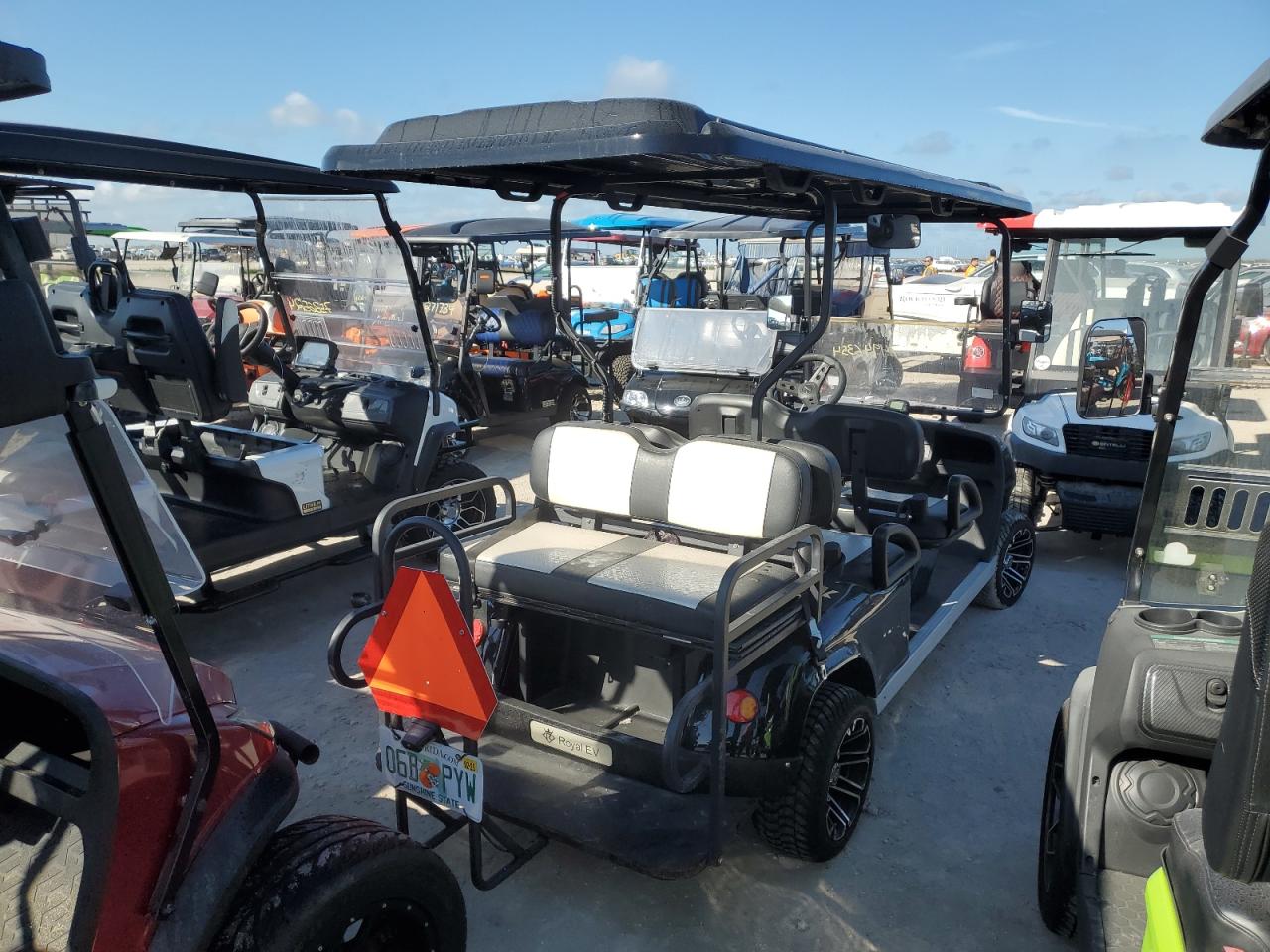 Lot #2972460869 2022 ASPT GOLF CART