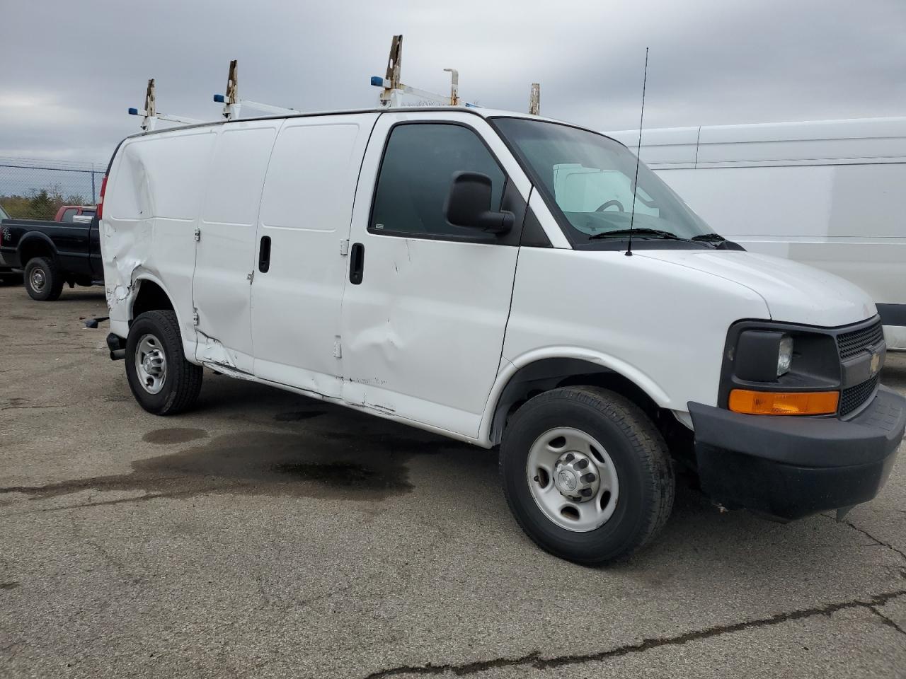 Lot #3025837349 2016 CHEVROLET EXPRESS G2