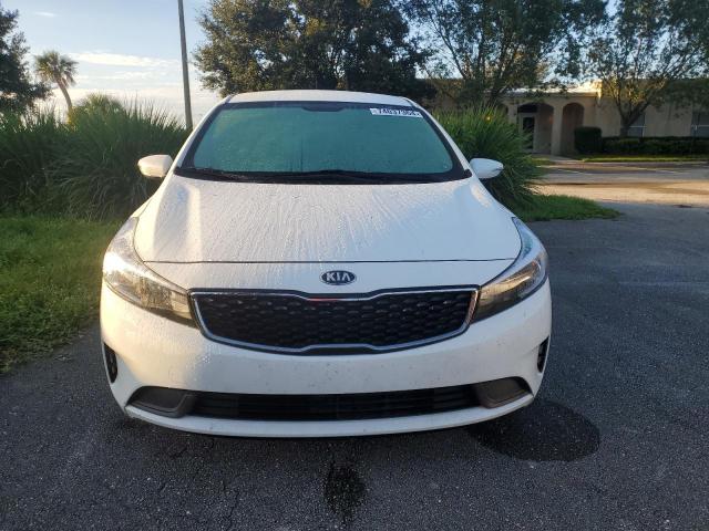 VIN KNAFK5A89H5702058 2017 KIA Forte, LX no.5