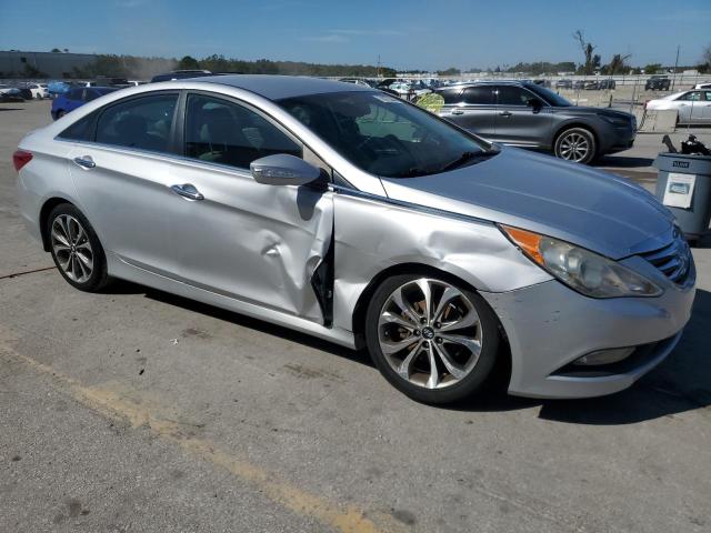 VIN 5NPEC4AC8EH842429 2014 Hyundai Sonata, SE no.4