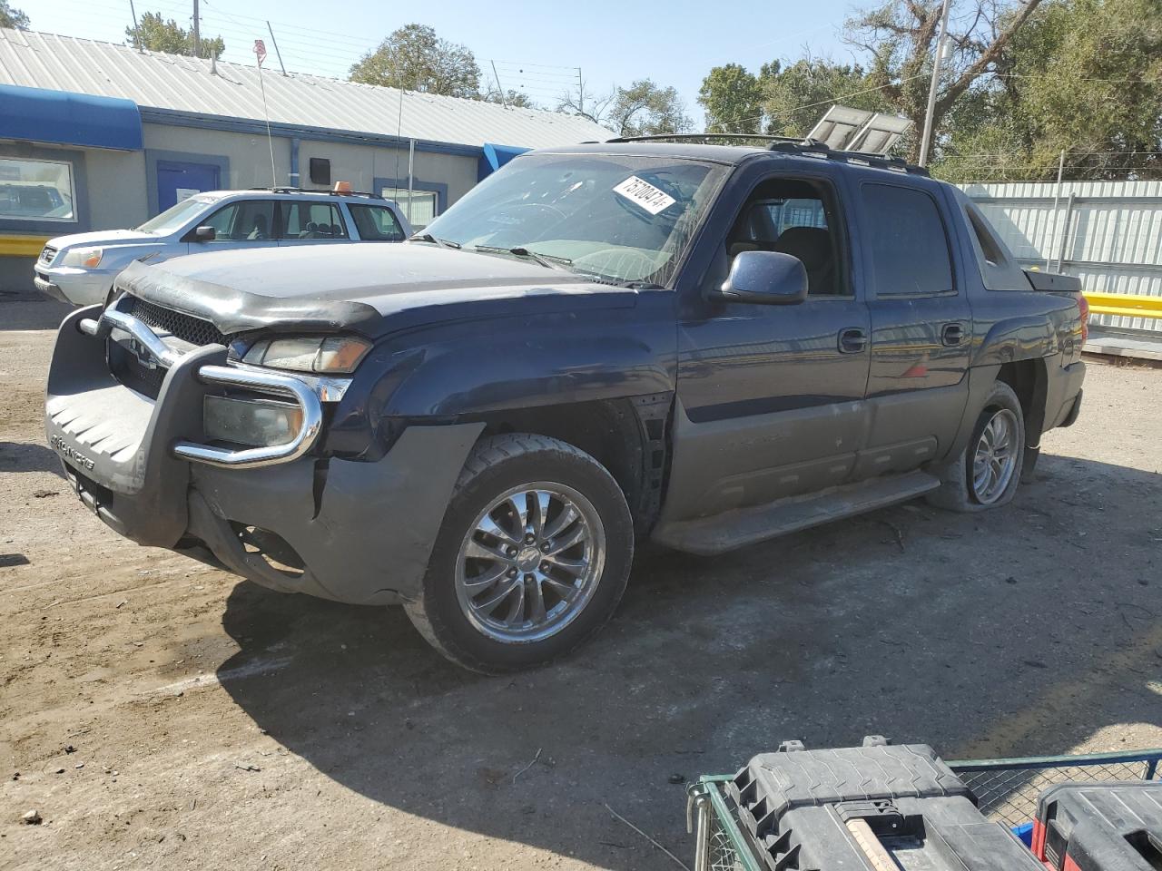  Salvage Chevrolet Avalanche