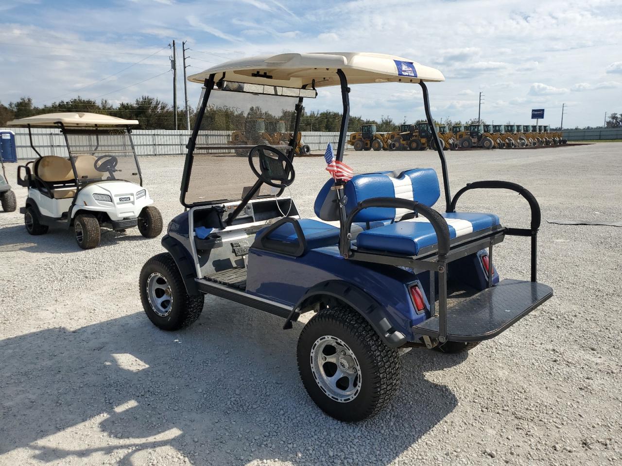 Lot #2991345337 2003 GOLF CART