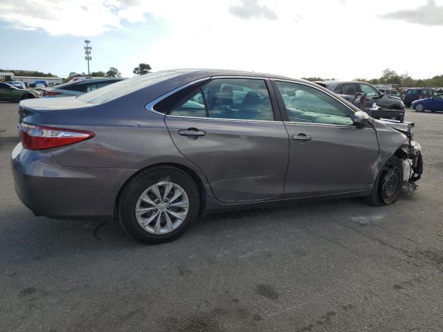 VIN 4T1BF1FKXHU702333 2017 Toyota Camry, LE no.3