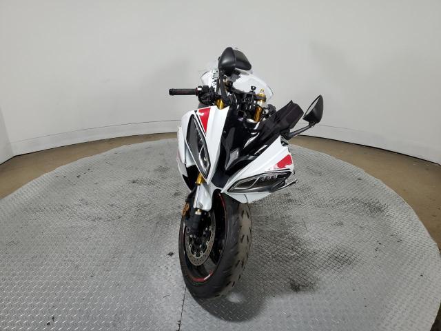 2015 YAMAHA YZFR6 JYARJ16E4FA033160