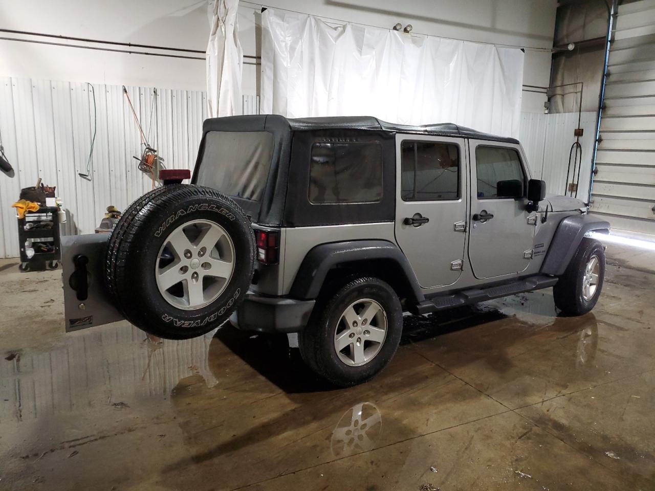 Lot #2952822107 2017 JEEP WRANGLER U