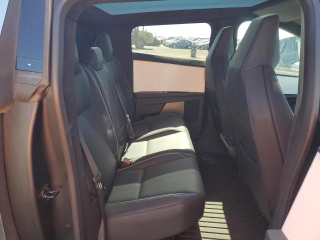 2024 TESLA CYBERTRUCK 7G2CEHEE2RA018736