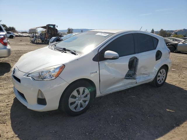 VIN JTDKDTB39E1070250 2014 Toyota Prius no.1