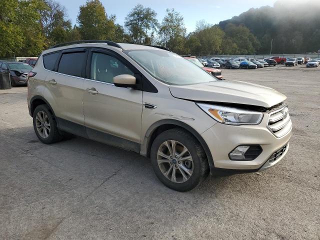 VIN 1FMCU9GDXJUC56425 2018 Ford Escape, SE no.4