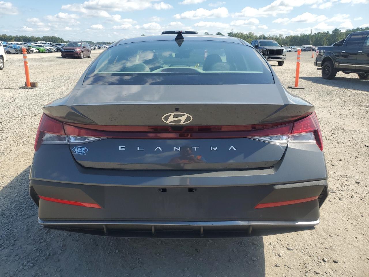 Lot #2943253928 2024 HYUNDAI ELANTRA SE