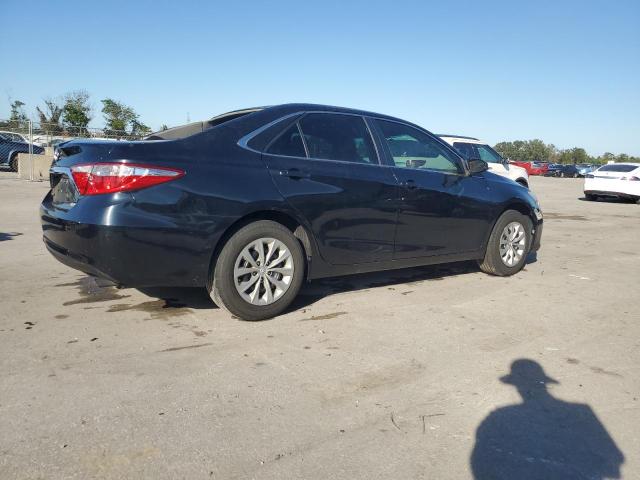 VIN 4T1BF1FK8FU477732 2015 Toyota Camry, LE no.3