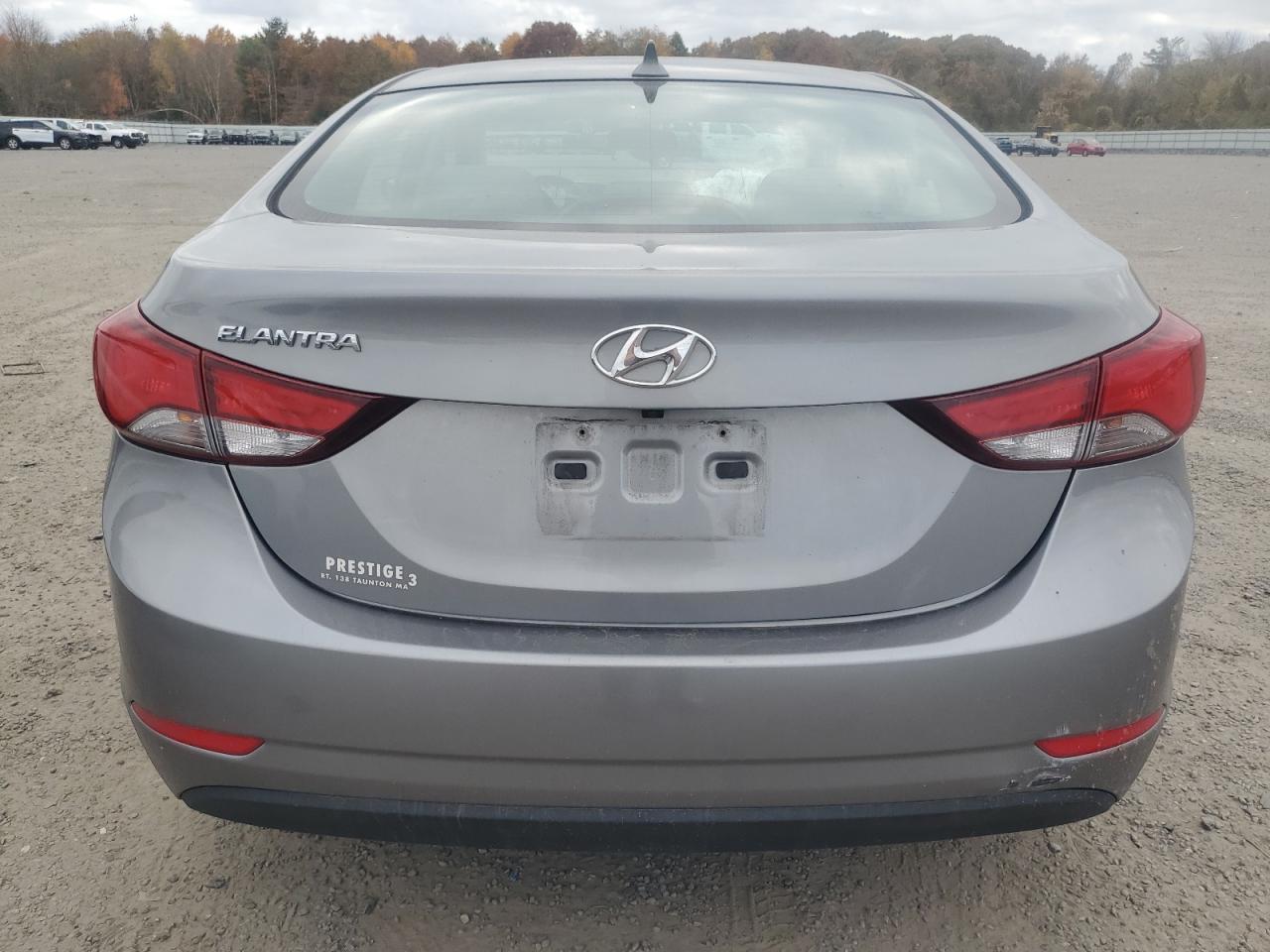 Lot #2960233448 2015 HYUNDAI ELANTRA SE