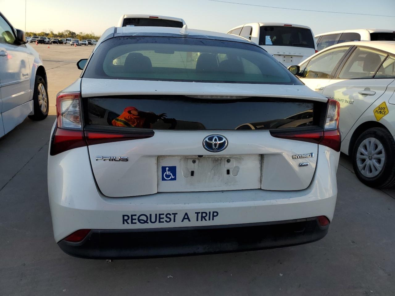 Lot #2924041089 2019 TOYOTA PRIUS