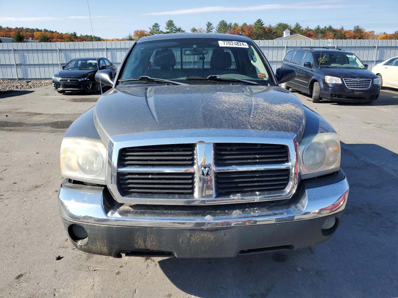 Lot #2925814828 2005 DODGE DAKOTA SLT