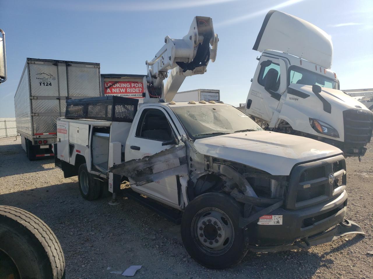 Lot #3003143676 2017 RAM 5500