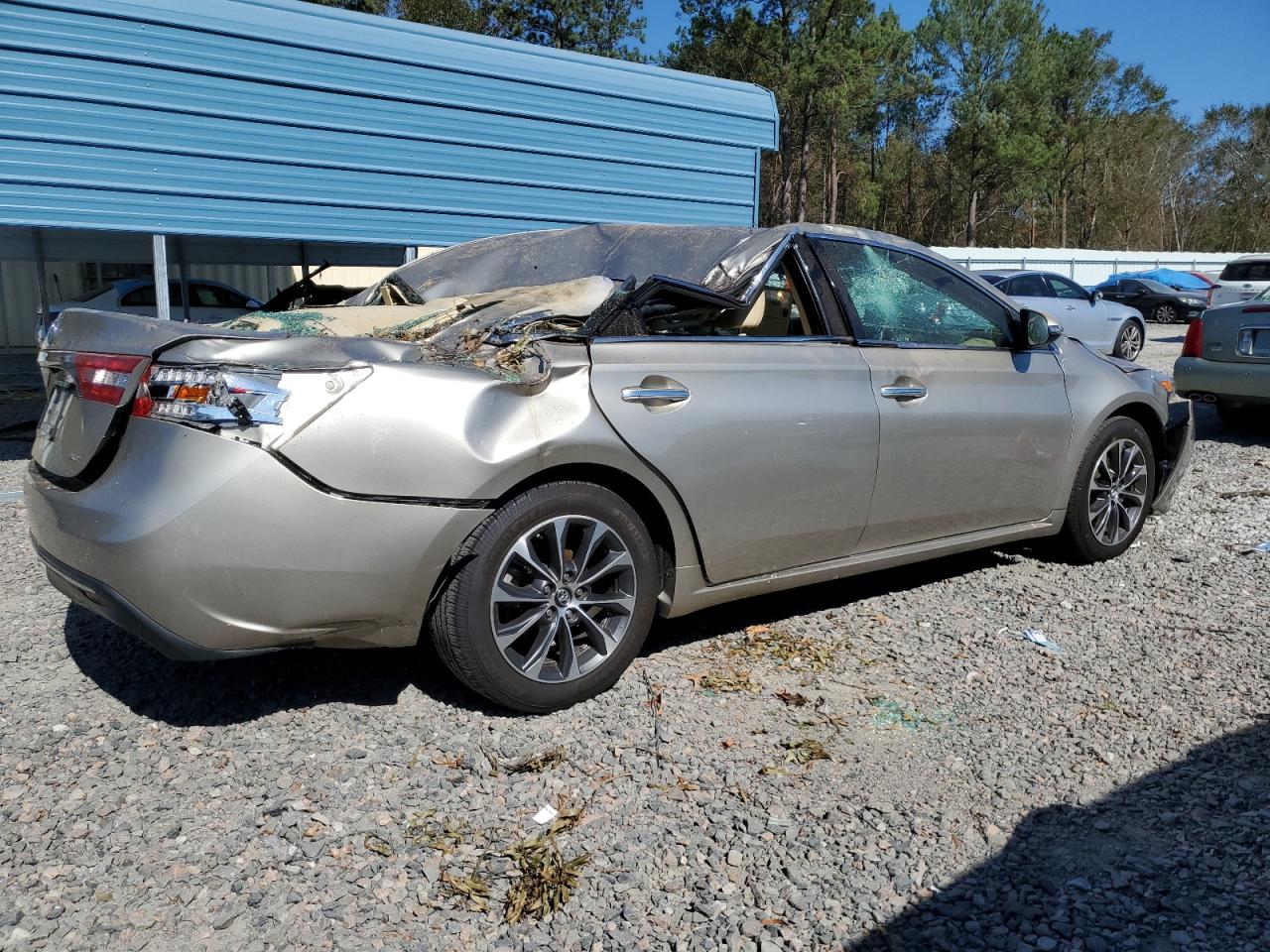 Lot #2962635946 2016 TOYOTA AVALON XLE