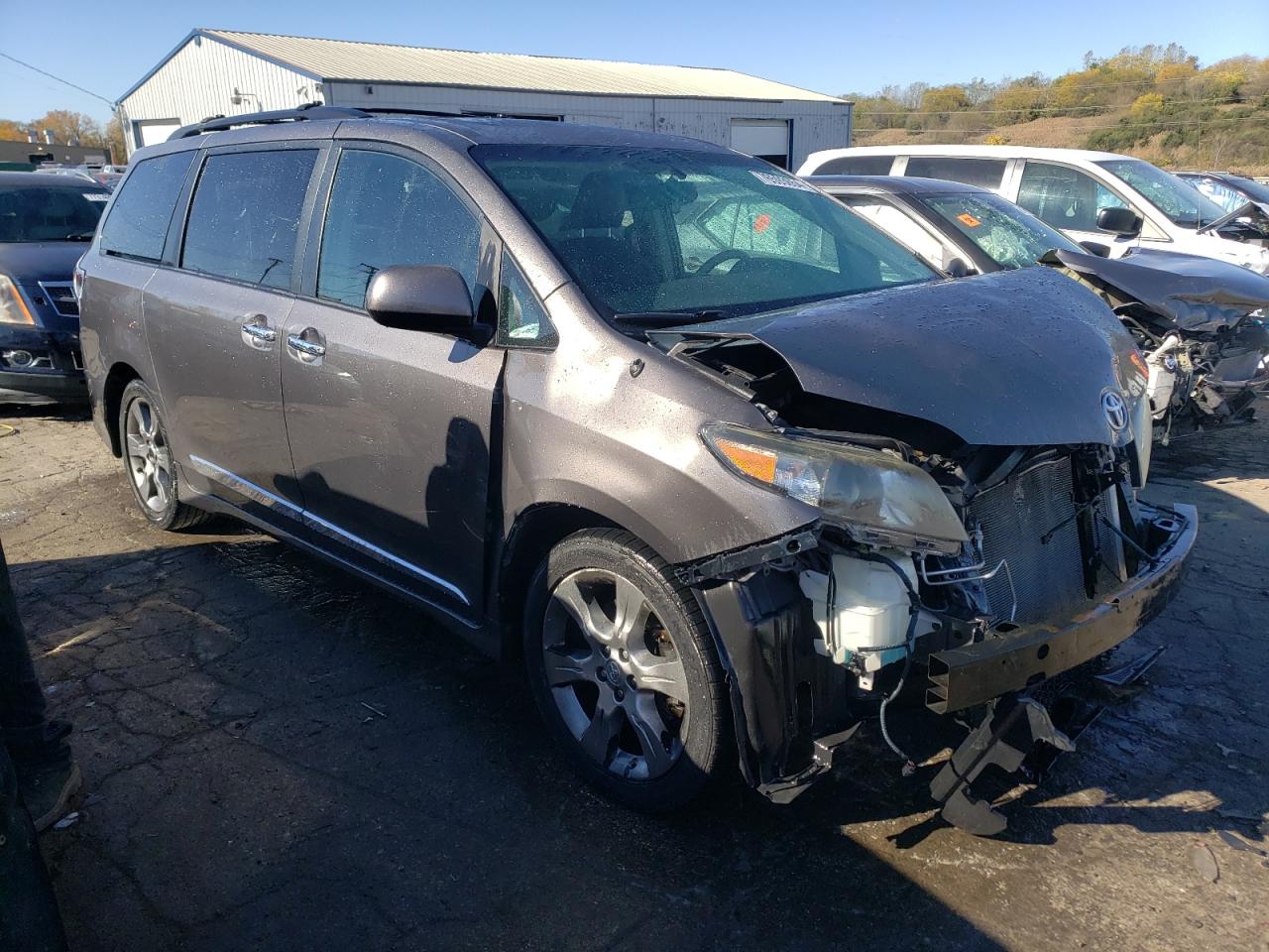 Lot #2955301545 2014 TOYOTA SIENNA SPO