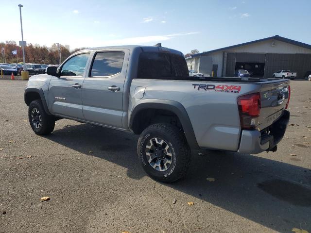 VIN 3TMCZ5AN1JM126196 2018 Toyota Tacoma, Double Cab no.2