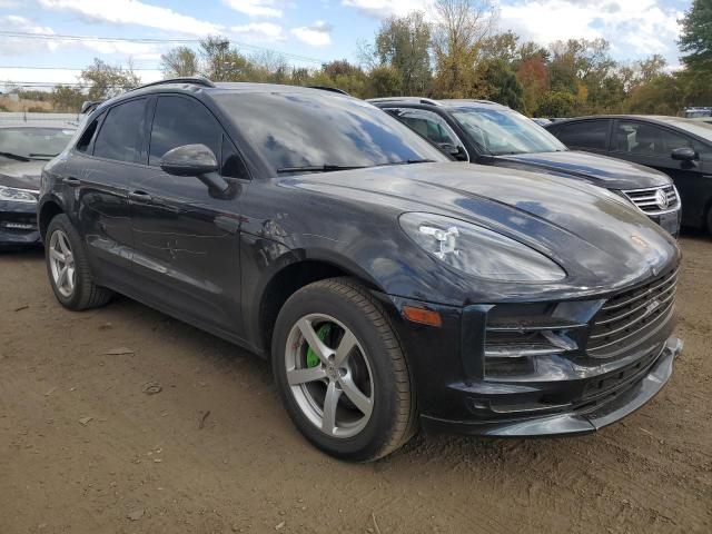 VIN WP1AA2A57LLB05661 2020 Porsche Macan no.4