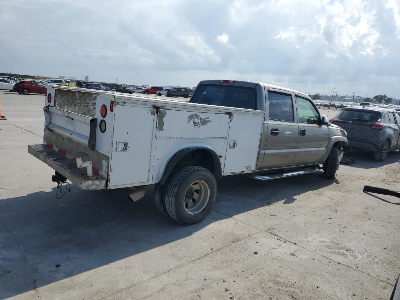 Lot #2940741394 2001 GMC NEW SIERRA