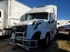 Lot #2957702107 2015 VOLVO VN VNL